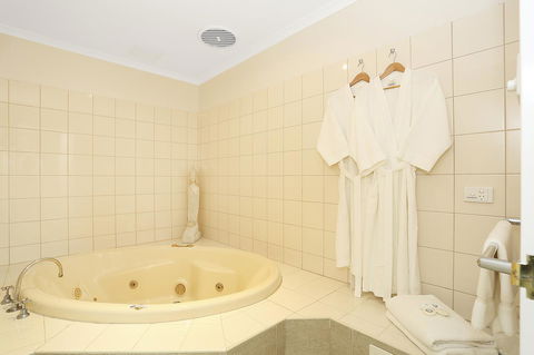 Quality Inn & Suites The Menzies - Phillip Island Accommodation 35