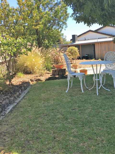 The Cosy Bungalow - Phillip Island Accommodation 15