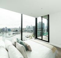 Melbourne Private Apartments - Collins Wharf Waterfront Docklands