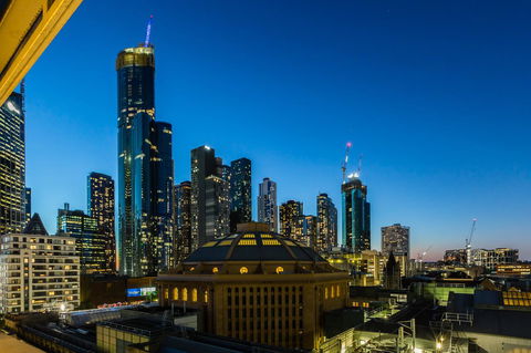 Auguste, Melbourne CBD Private Accommodation With Parking - Phillip Island Accommodation 15