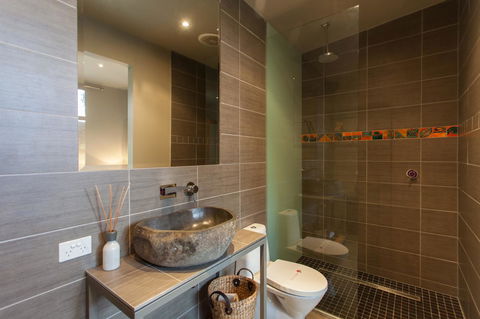 The Love Shack - Romantic Bungalow - Phillip Island Accommodation 6