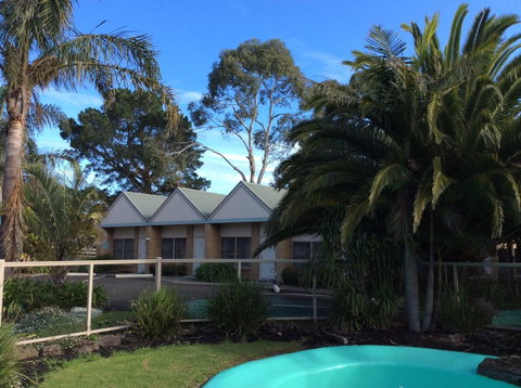 Tropicana Motor Inn - Phillip Island Accommodation 36