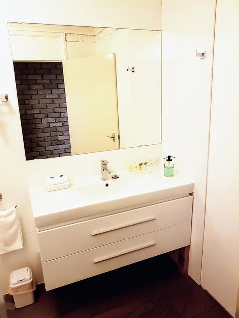 Tropicana Motor Inn - Phillip Island Accommodation 24