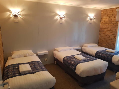 Tropicana Motor Inn - Phillip Island Accommodation 34