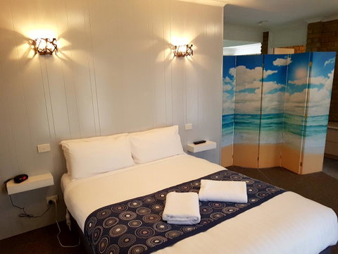 Tropicana Motor Inn - Phillip Island Accommodation 2