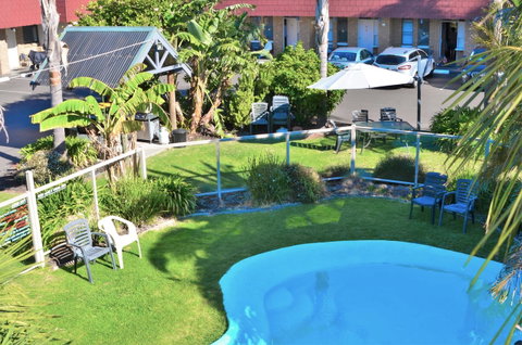 Tropicana Motor Inn - Phillip Island Accommodation 3