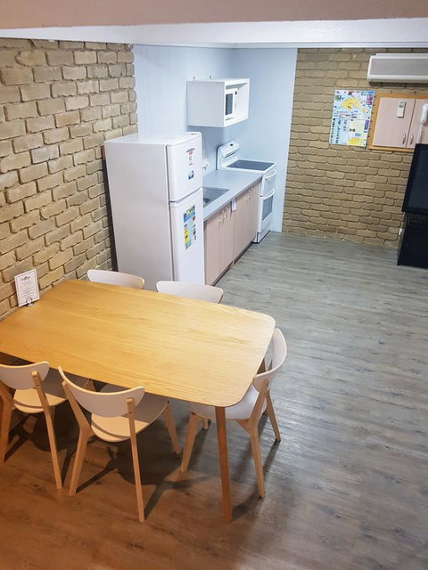 Tropicana Motor Inn - Phillip Island Accommodation 27