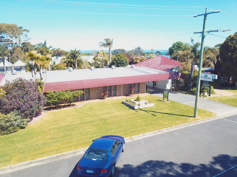 Tropicana Motor Inn - Phillip Island Accommodation 17