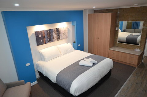 Tropicana Motor Inn - Phillip Island Accommodation 0