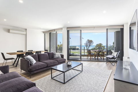 Blairgowrie Apartment 1 - On The Beach - Phillip Island Accommodation 5