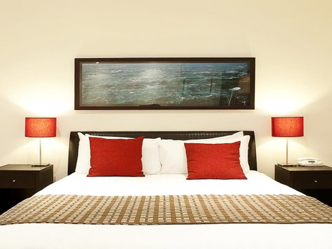 The Waves Apartments - Phillip Island Accommodation 9