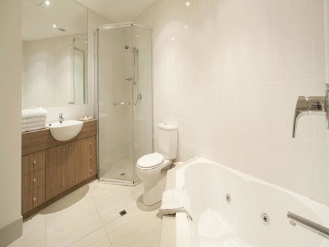 The Waves Apartments - Phillip Island Accommodation 25