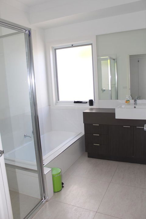 Tamara Temptation - Phillip Island Accommodation 16