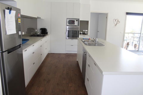 Tamara Temptation - Phillip Island Accommodation 6