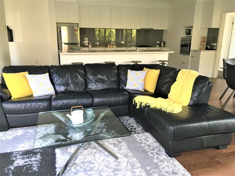 Tamara Temptation - Phillip Island Accommodation 1