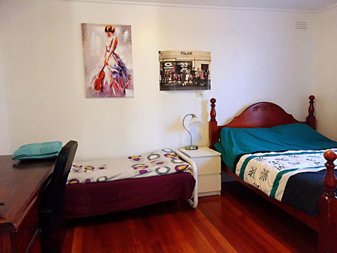 Doncaster Westfield Home Stay - Phillip Island Accommodation 29