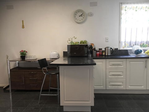 Doncaster Westfield Home Stay - Phillip Island Accommodation 39