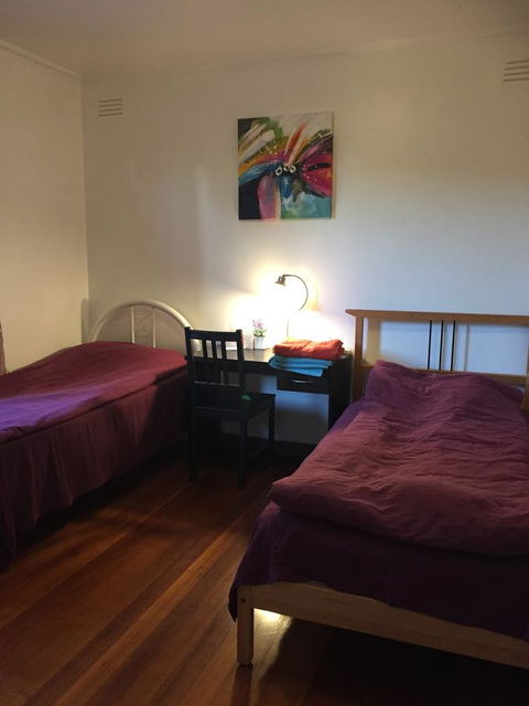 Doncaster Westfield Home Stay - Phillip Island Accommodation 37