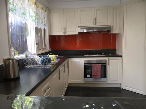 Doncaster Westfield Home Stay - Phillip Island Accommodation 38