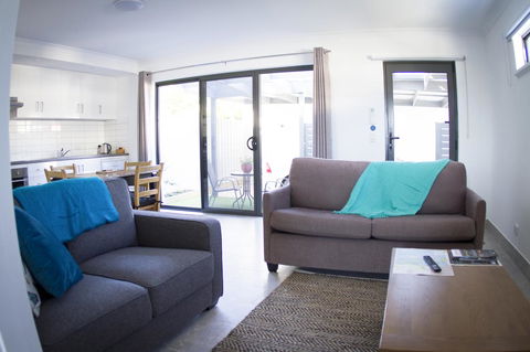 16 King Street - Phillip Island Accommodation 12