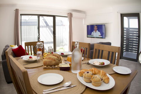 16 King Street - Phillip Island Accommodation 1