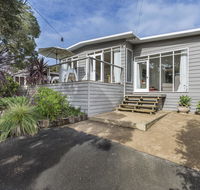 Sunset on Scott - Relax in tranquility  style - Phillip Island Accommodation
