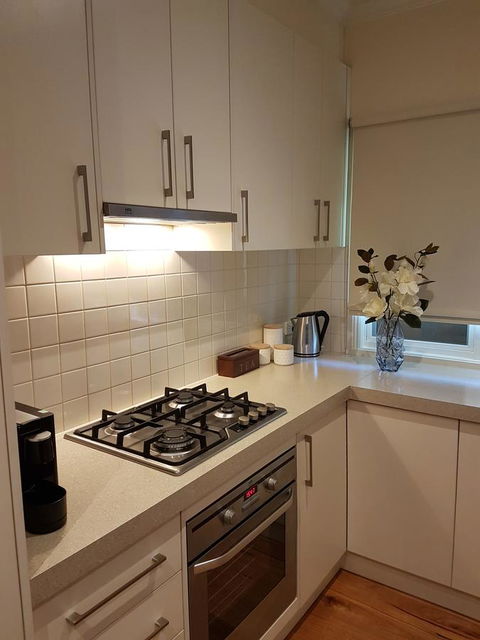 Healesville House - Fig Tree House - Phillip Island Accommodation 4