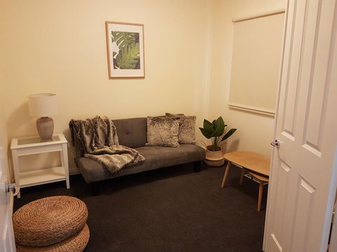 Healesville House - Fig Tree House - Phillip Island Accommodation 9