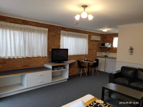 Coachman Motel And Holiday Units - Phillip Island Accommodation 18