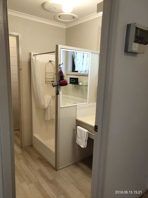 Coachman Motel And Holiday Units - Phillip Island Accommodation 37