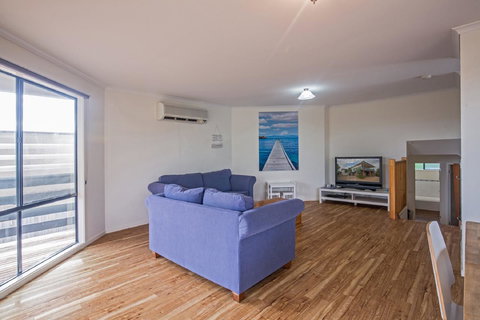 Woolamai Family Retreat - Phillip Island Accommodation 5