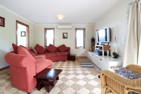 Beautiful, Cosy And Quiet - Phillip Island Accommodation 10