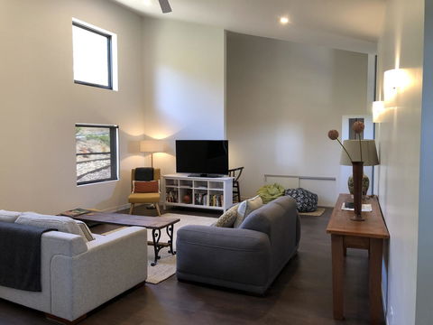 Saje\'s House & Pod - Phillip Island Accommodation 0