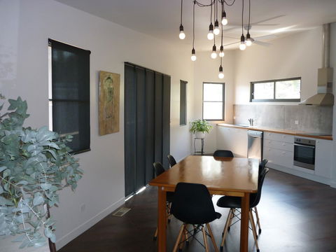 Saje\'s House & Pod - Phillip Island Accommodation 3