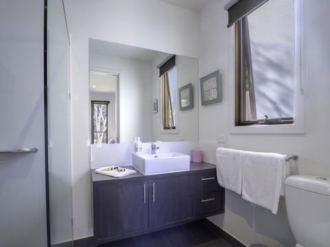 Blairgowrie Moonah Beach House: Walk To Beach - Phillip Island Accommodation 14
