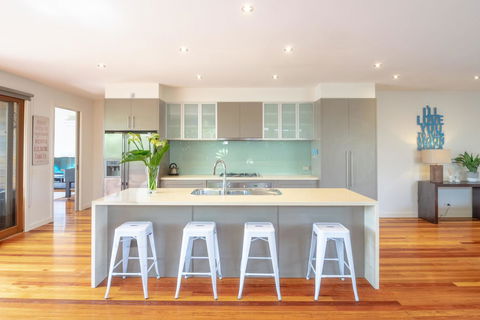 Blairgowrie Moonah Beach House: Walk To Beach - Phillip Island Accommodation 0