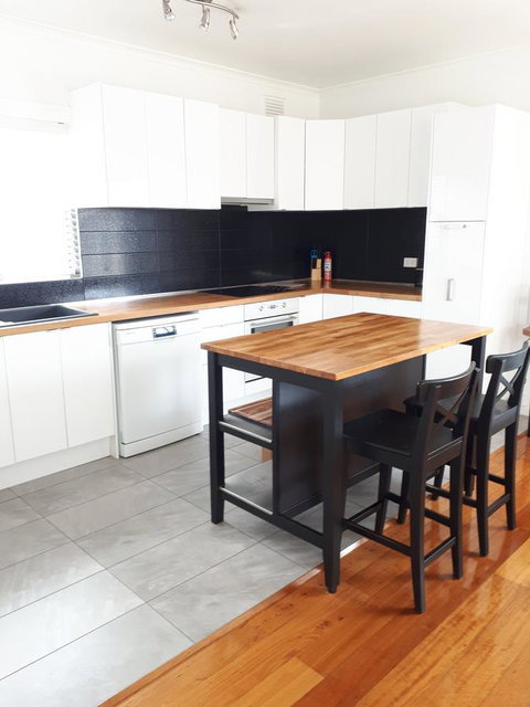 Beach Front Beauty - Phillip Island Accommodation 8