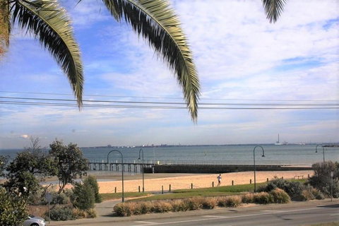 Beach Front Beauty - Phillip Island Accommodation 14