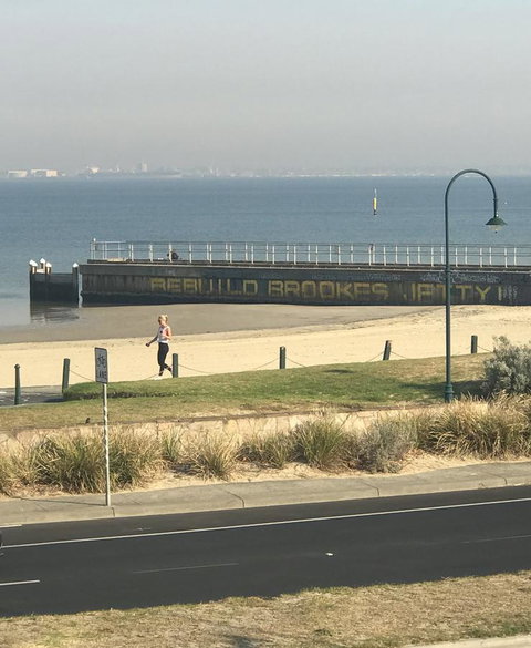 Beach Front Beauty - Phillip Island Accommodation 19