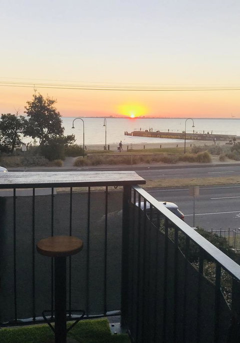 Beach Front Beauty - Phillip Island Accommodation 18