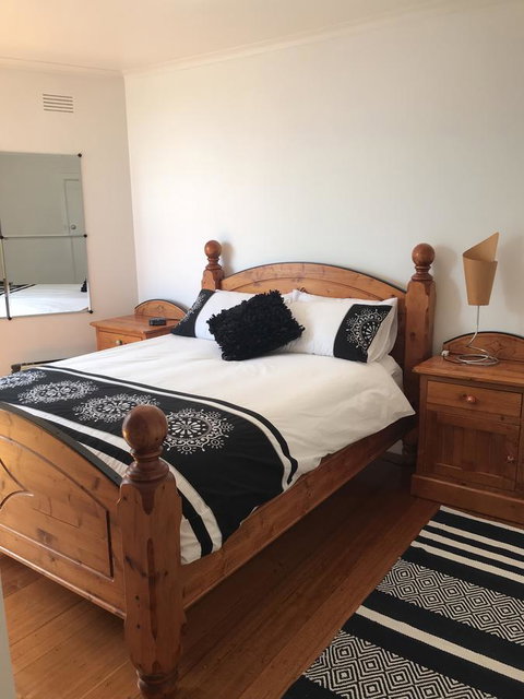 Beach Front Beauty - Phillip Island Accommodation 6