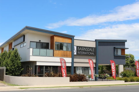 Bairnsdale International - Phillip Island Accommodation 7
