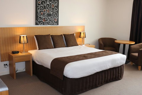 Bairnsdale International - Phillip Island Accommodation 31