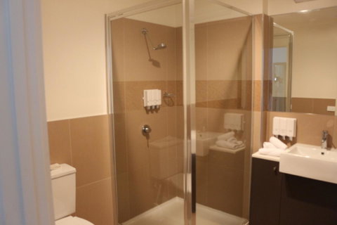 Bairnsdale International - Phillip Island Accommodation 25