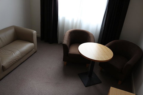 Bairnsdale International - Phillip Island Accommodation 2