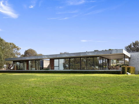 Cypress Hill - Phillip Island Accommodation 22