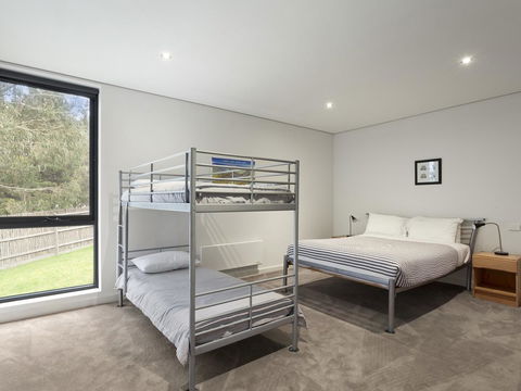 Cypress Hill - Phillip Island Accommodation 11