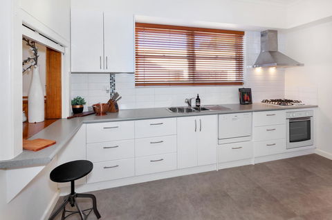 Lake Wendouree Luxury Apartments - Phillip Island Accommodation 16