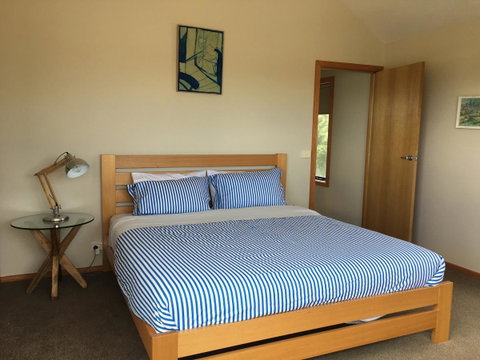 Apostle Hideaway - Central Port Campbell - Phillip Island Accommodation 7