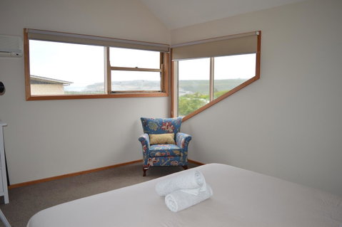 Apostle Hideaway - Central Port Campbell - Phillip Island Accommodation 15